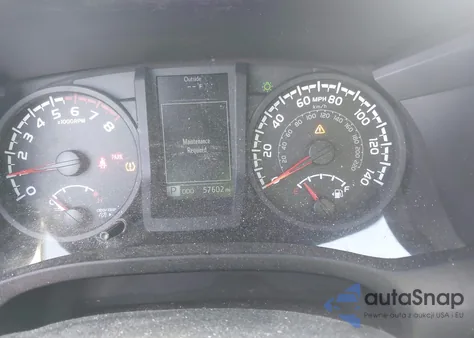 2018 Toyota Tacoma Sr z USA, uszkodzony, nr VIN 5TFAX5GN3JX115571